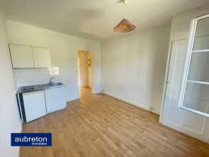 Appartement en location &agrave; St martin d heres / 2 pi&egrave;ces 28 m&sup2;