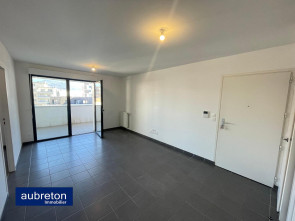 Appartement en location &agrave; Grenoble / 3 pi&egrave;ces 65 m&sup2;