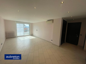 Appartement en location &agrave; Grenoble / 4 pi&egrave;ces 80 m&sup2;