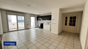 Appartement en location &agrave; Grenoble / 4 pi&egrave;ces 81 m&sup2;