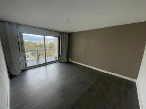 Appartement en vente &agrave; Grenoble / 3 pi&egrave;ces 75 m&sup2;