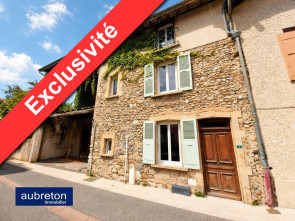 Maison en vente &agrave; St etienne de st geoirs / 6 pi&egrave;ces 108 m&sup2;