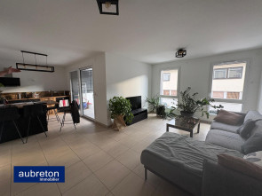 Appartement en vente &agrave; Grenoble / 3 pi&egrave;ces 64 m&sup2;