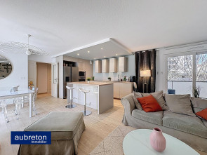 Appartement en vente &agrave; Grenoble / 4 pi&egrave;ces 92 m&sup2;